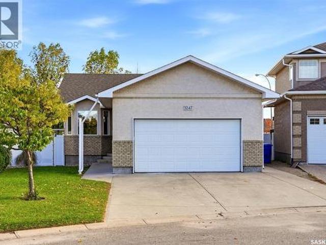 3247 Windsor Park Place, Regina, SK, S4V 3B2 house for sale | Listing ID SK051101 | Royal LePage