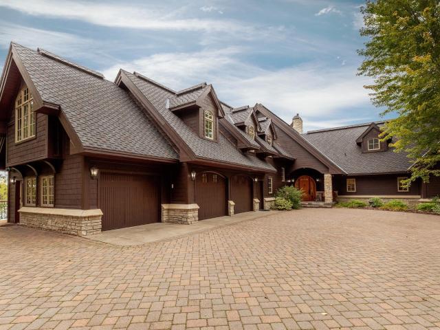 32485 Timberlane Point