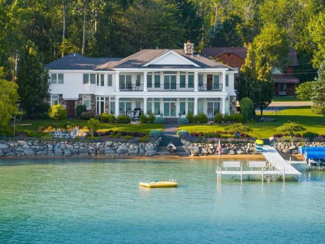 3248 Glenwood Beach Drive, Boyne City, US, MI