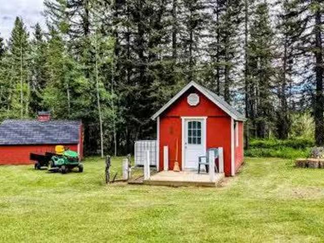 32406 Range Road 45, Rural Mountain View County, AB, T0M 1X0.