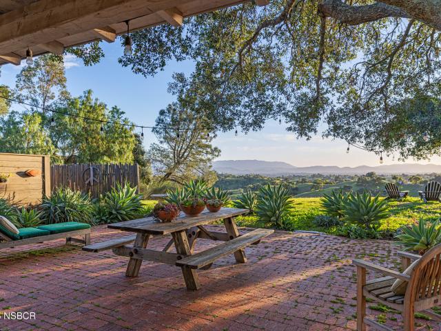 3240 Live Oak Rd, Santa Ynez, CA 93460 | MLS #26000