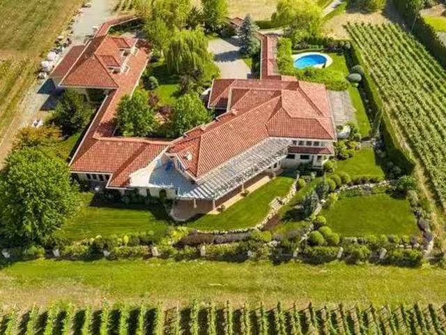 3240 Pooley Road, Kelowna, BC, V1W 4G7 Luxury House for sale.