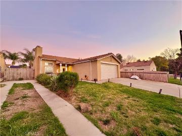 32423 Enriqueta Cir, Temecula, CA 92592 | MLS #SW26057