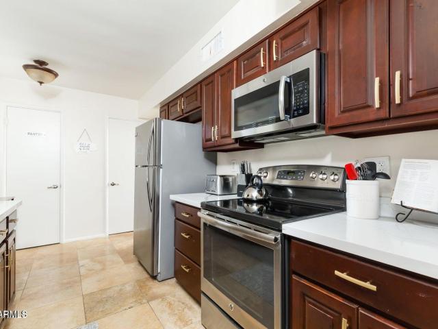 3242 e camelback road # 104