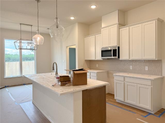 3242 Wesley Loop