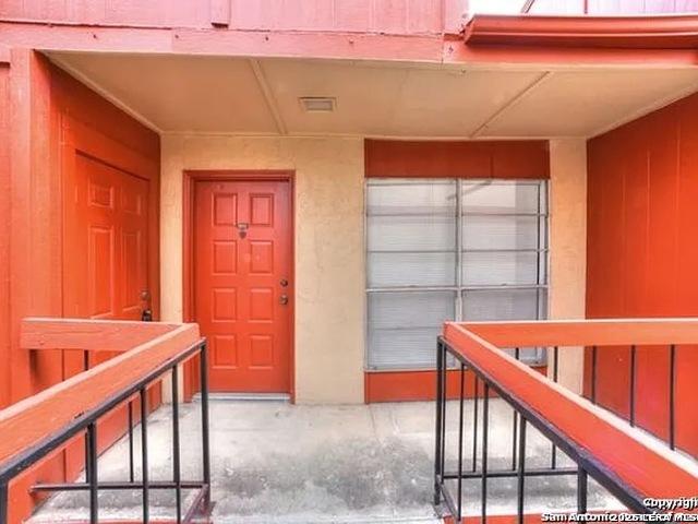 3243 Nacogdoches Rd, Unit 1502