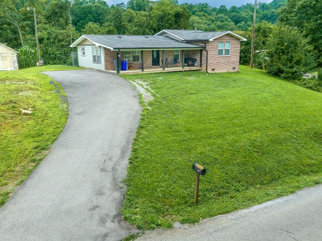 3243 Cherokee Drive