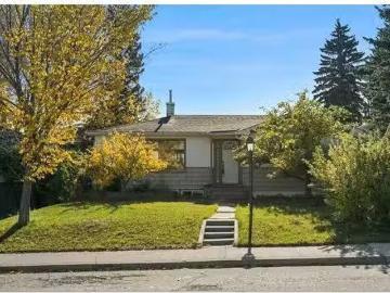 3243 Kenmare Crescent Sw, Calgary, AB, T3E 4R4 house for sal.