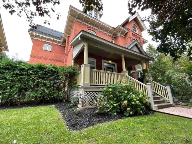 324 Chapel St. — 1 Bedroom