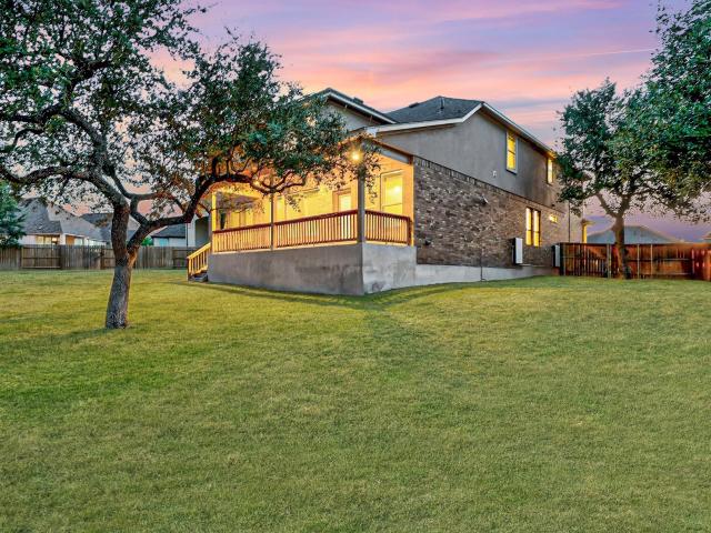 324 Autumn Oak Way