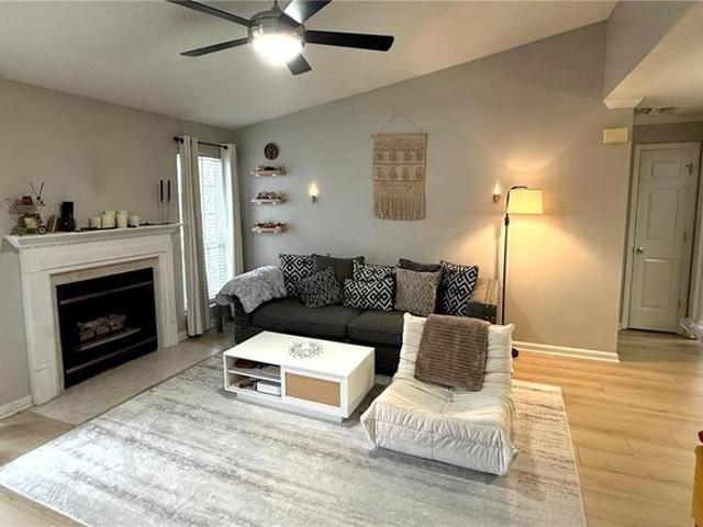 324 Granville Ct, Sandy Springs, GA 30328