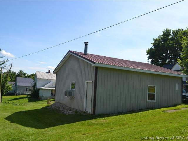 324 NE 1st Street
