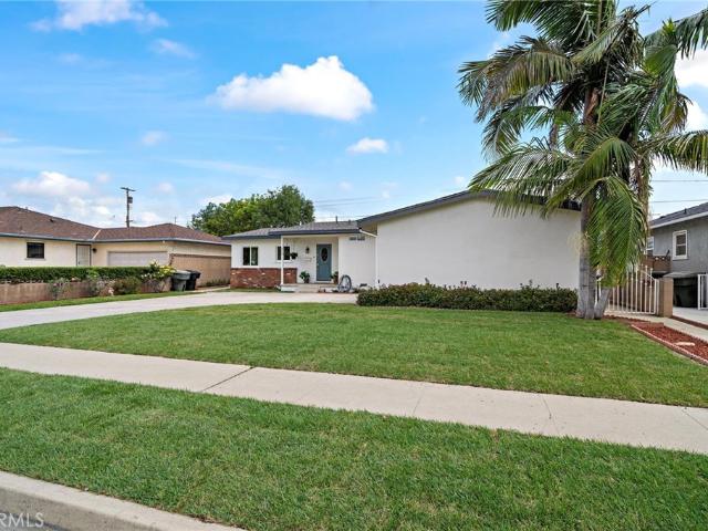 324 Sequoia
