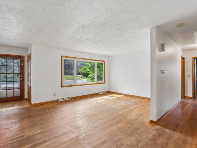 324 Roosevelt St