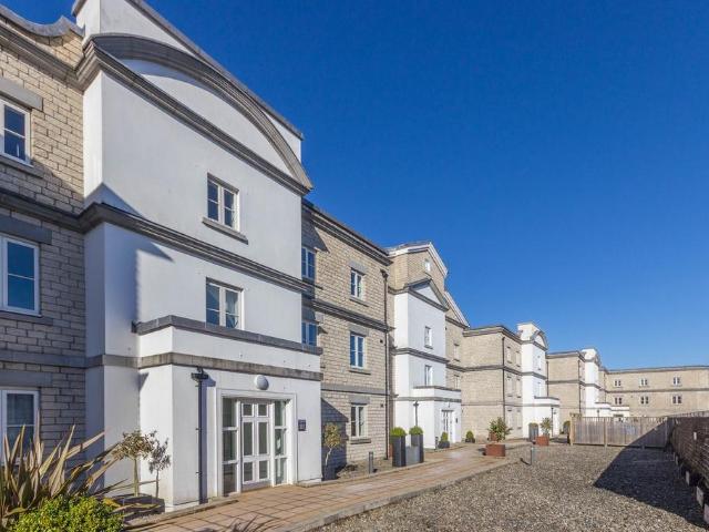 324 Riverside Place, Kendal 2 bed flat to rent £995 pcm £230 pw