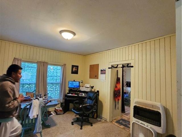 324 W 15th Street