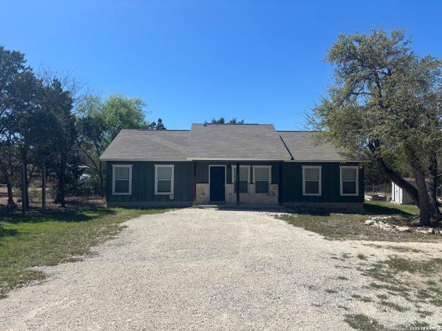 324 Weatherby Dr, Spring Branch, TX 78070 | MLS #1951