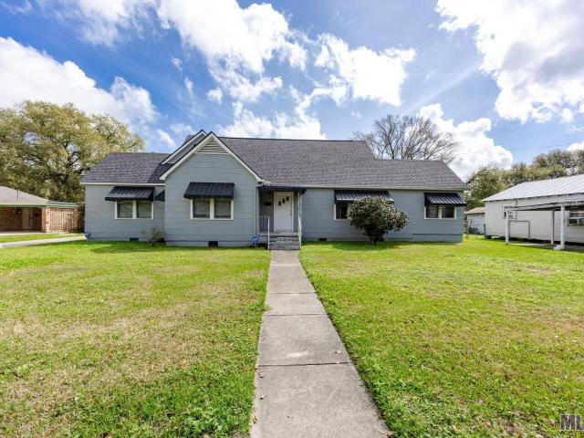32565 Willow St, White Castle, LA