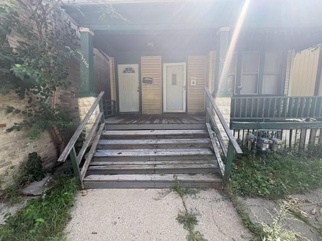 3258 N 33rd St