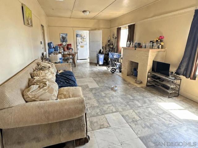 3250 Clay Ave