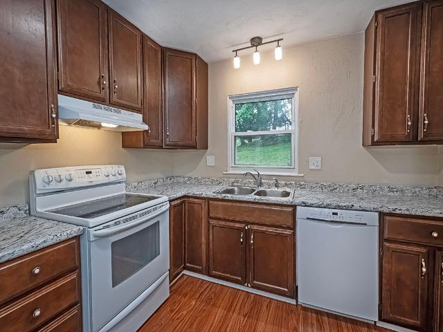 3252 Camberly