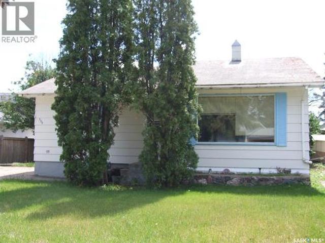 325 3Rd Avenue E, Leader, SK, S0N 1H0 house for sale | Listing ID SK038521 | Royal LePage