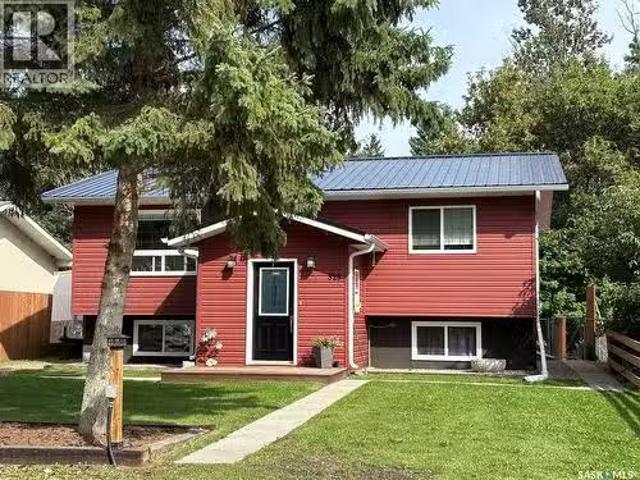 325 1St Avenue N, Big River, SK, S0J 0E0 house for sale Lis.