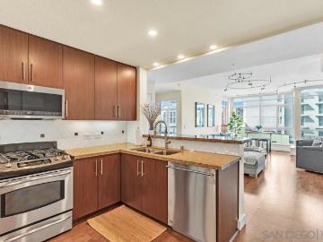 325 7th Ave 705