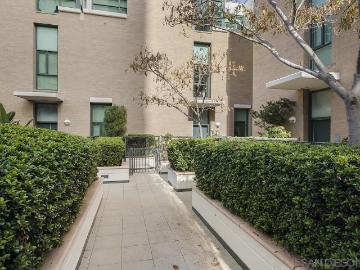 325 7th Ave, Unit 211, San Diego, CA 92101 | MLS #260011