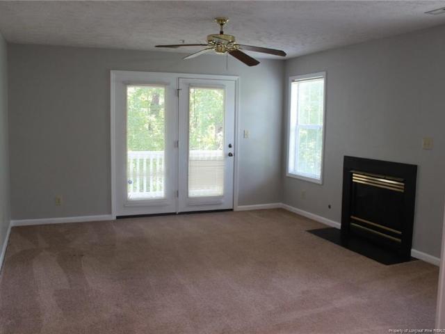 325 8 Waterdown Drive 8
