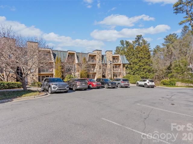 325 Bowling Park Road