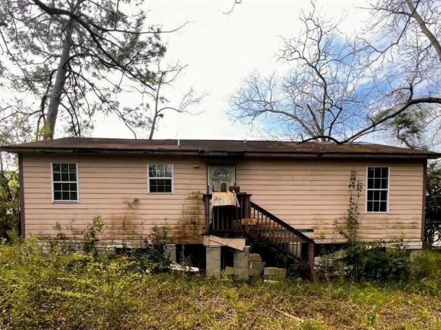 325 Golden Road E
