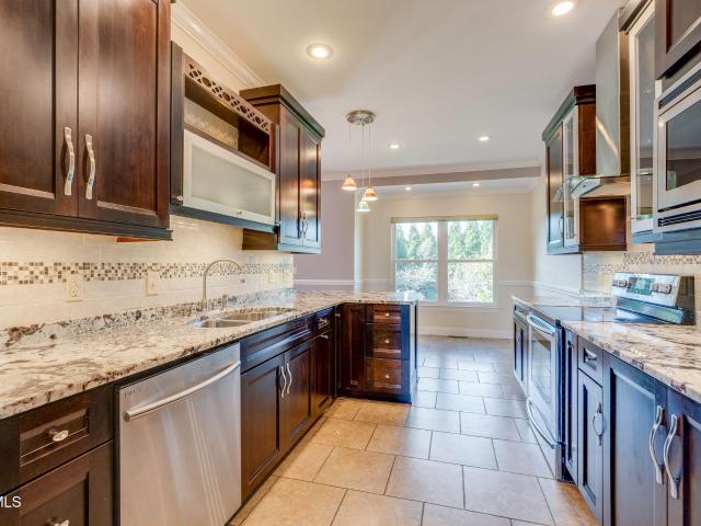 325 Goldenrod Drive