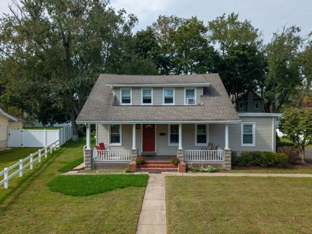 325 Dorn Ave