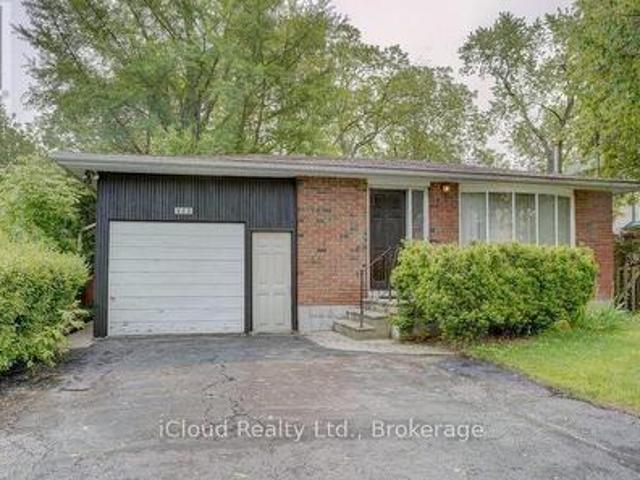 325 Dyson Road, Pickering, ON, L1W 2N1 house for sale | Listing ID E13636 | Royal LePage