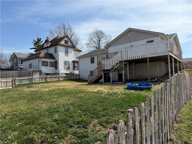 325 E 4th Street