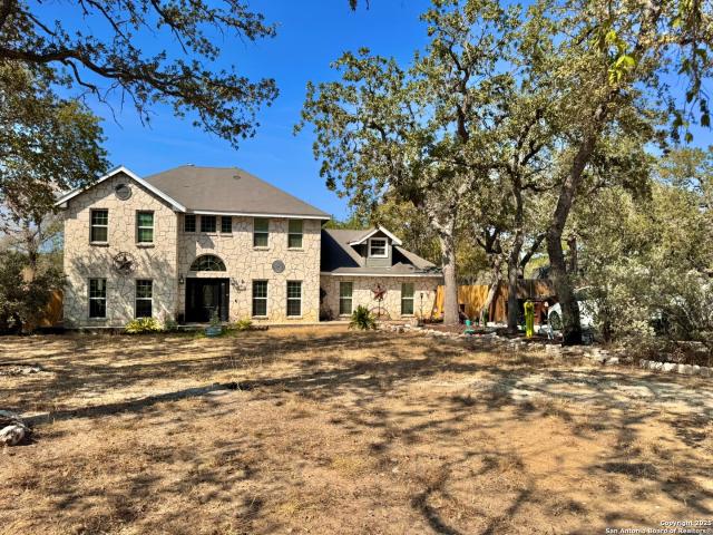325 Eagle Ridge Dr, Floresville, TX 78114 | MLS #1919