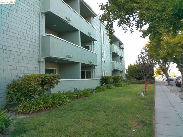 325 Kitty Hawk Rd 304