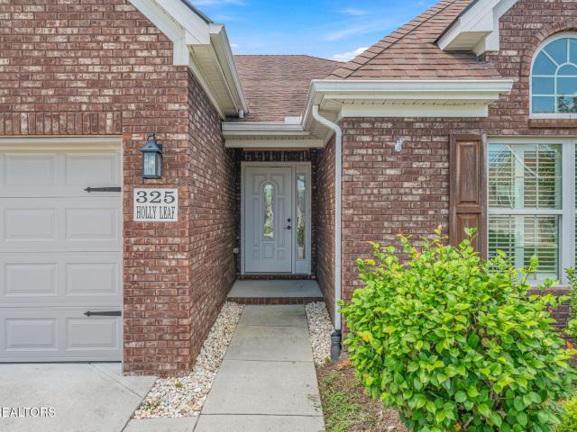 325 Holly Leaf Lane