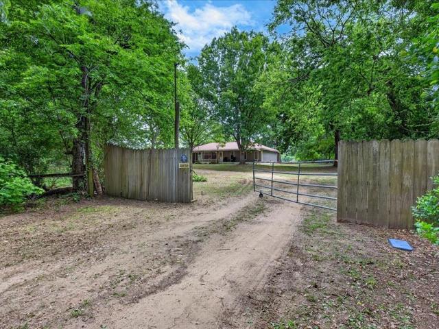 325 Lincoln St, Trinidad, TX 75163 | MLS #21238