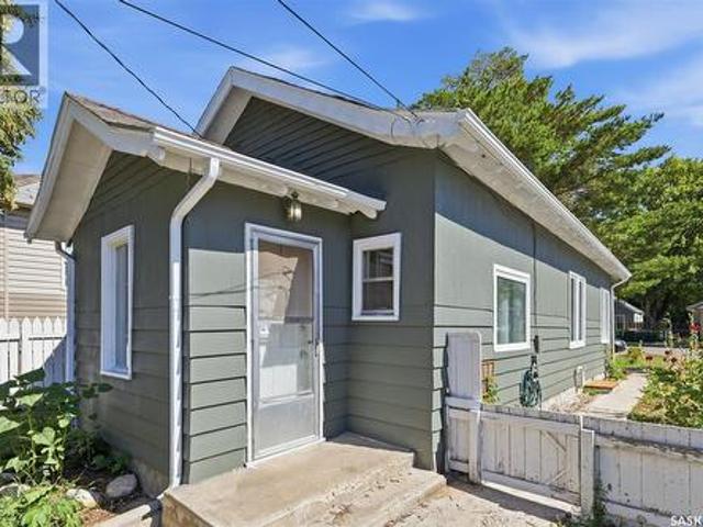 325 M Avenue N, Saskatoon, SK, S7L 2S4 house for sale | Listing ID SK046506 | Royal LePage