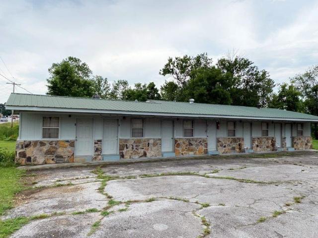 325 N Highway 65