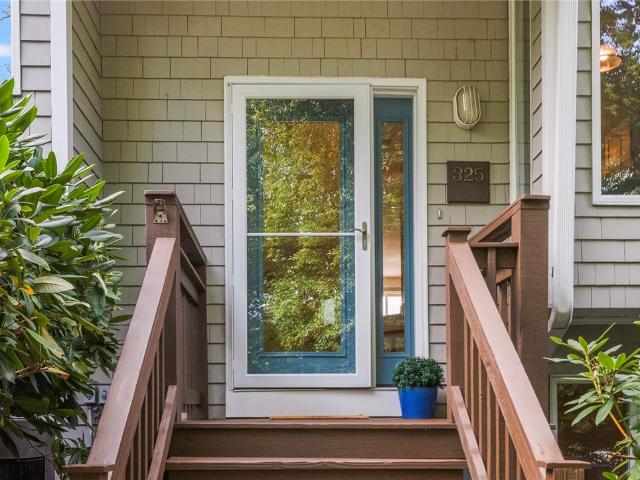 325 North Lane 325