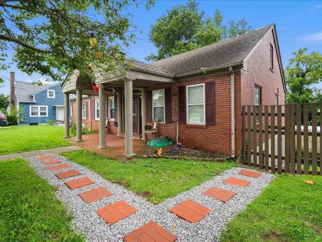 325 S 3rd Street