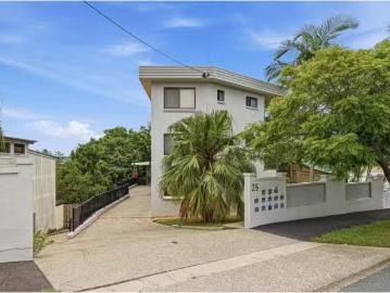 3/25 Scott Road, Herston House for rent Listed by Leasing Dep.