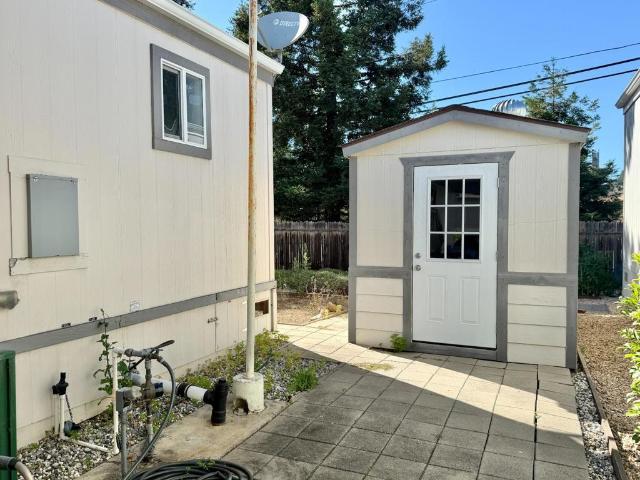 325 Sylvan Avenue 52