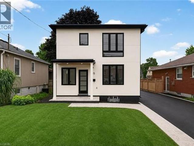 325 Queensdale Avenue E, Hamilton, ON, L9A 1L5 house for sale | Listing ID 40853 | Royal LePage
