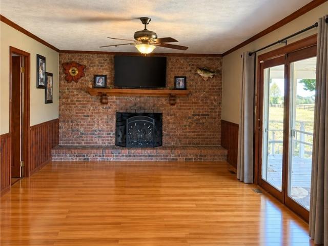 325 Racetrack Road