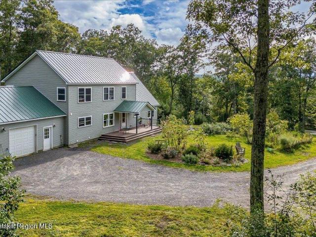 325 Woods Road