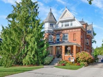 325 Wellington Street West, Chatham, ON, N7M 1K2 Luxury House for sale | Listing ID 26012 | Royal LePage Carriage Trade Luxury Properties